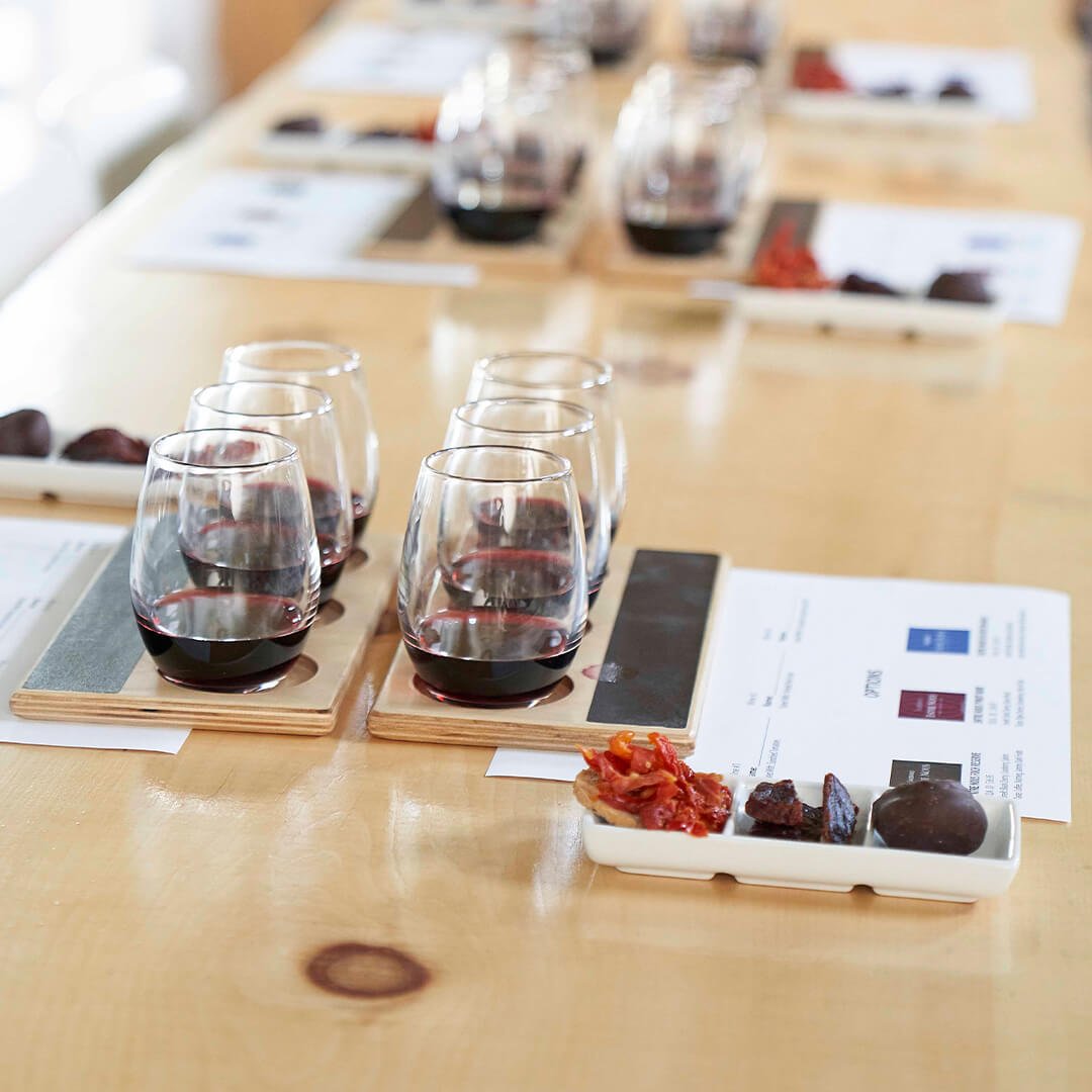 How to Host a Wine Tasting at Home